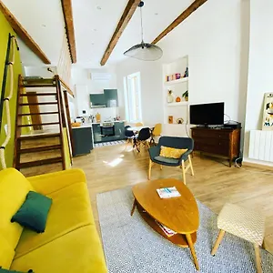 Appartement Joli Loft Dans Le Centre De, Marseille